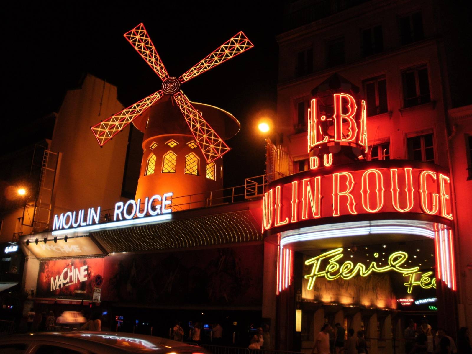 Moulin Rouge Show