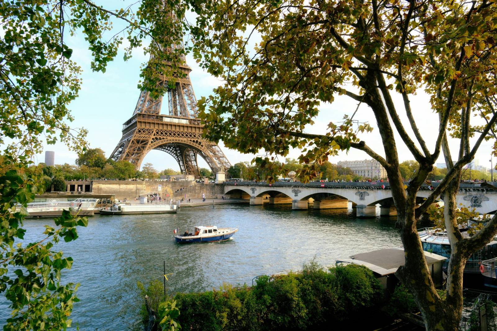 Paris Highlights Private Guided Walking Tour