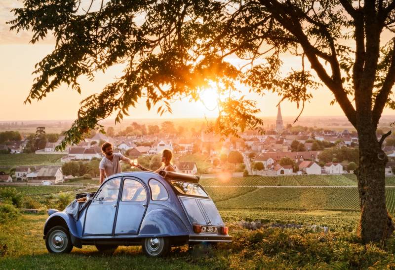 Vintage 2CV Tour through the Burgundy Vineyards and Wine Tastings