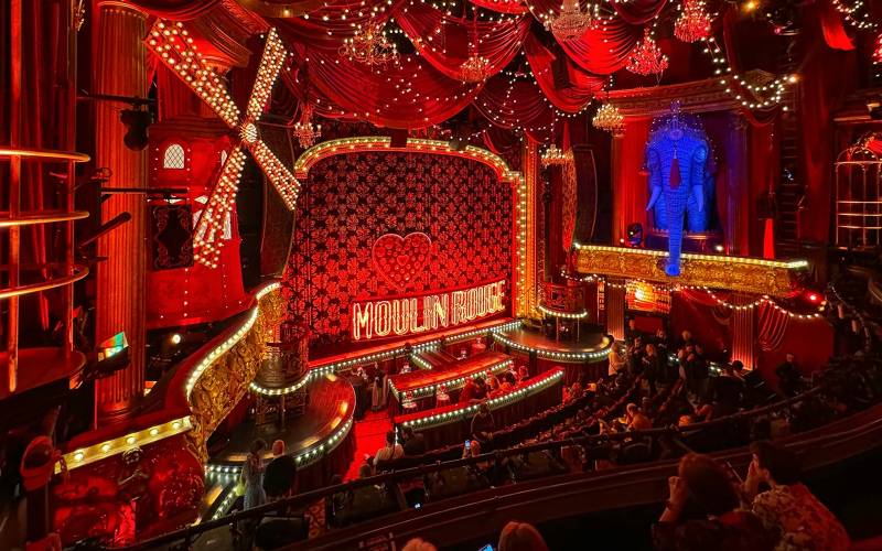Moulin Rouge Show