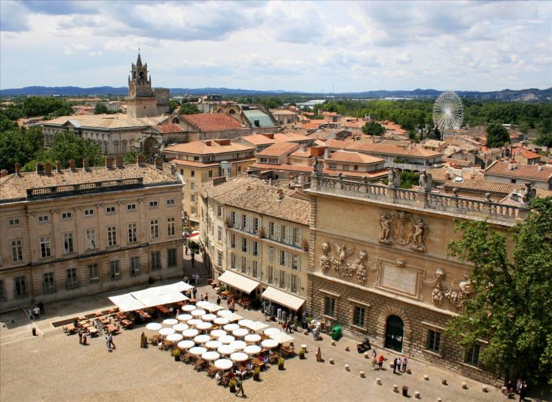 Avignon Private Guided Walking Tour