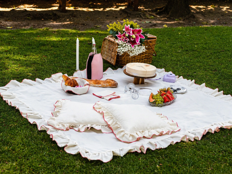 Parisian Picnic Experience