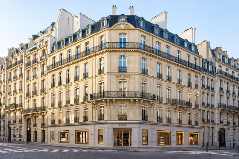 History of the Fashion Houses Private Walking Tour