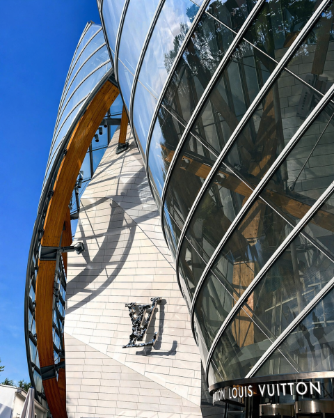 Louis Vuitton Foundation Outside Opening Hours