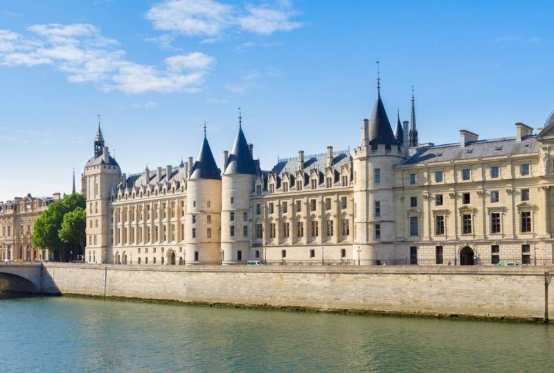 The Conciergerie