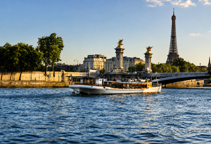 Paris Michelin Star Luxury Dinner Cruise