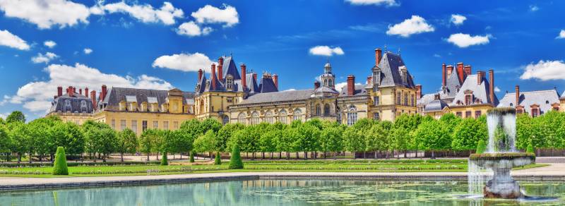Fontainebleau Castle panoramic view during a Fontainebleau Castle and Gardens Private Guided Tour  with Deluxe France