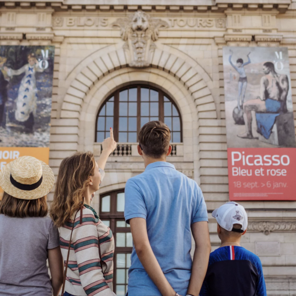 Private Guided Visit of Orsay Museum for Family & Kids