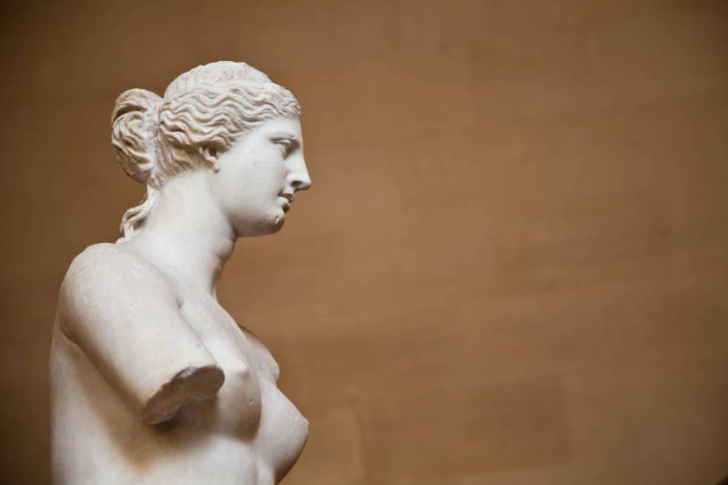 Louvre Museum Quest for Teens