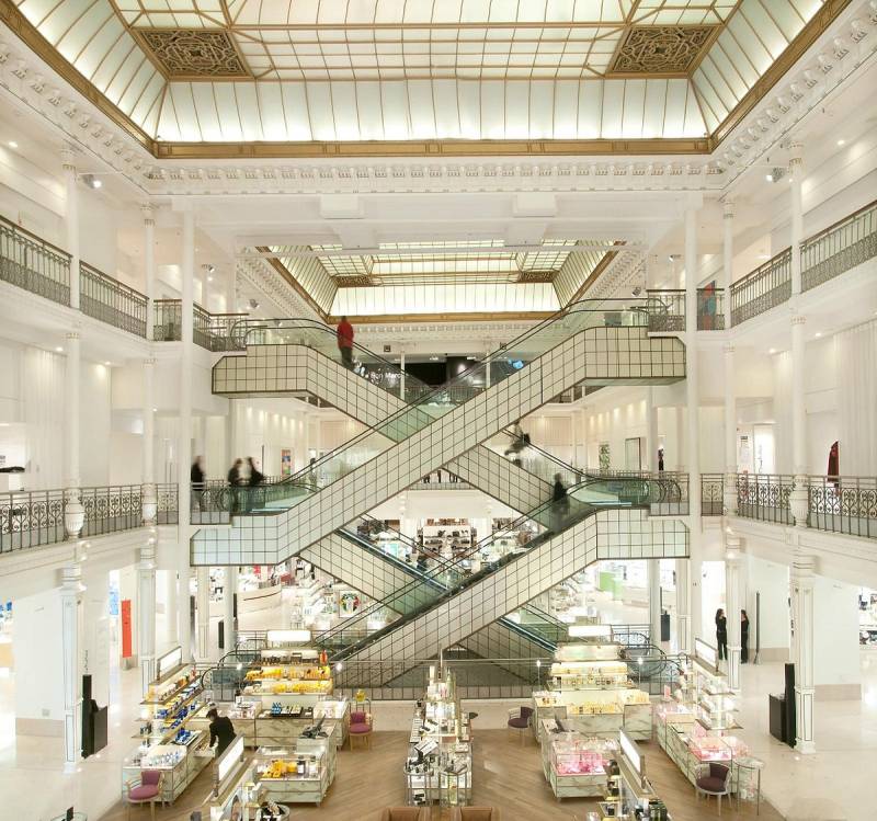 Paris Christmas Toy Stores Tour