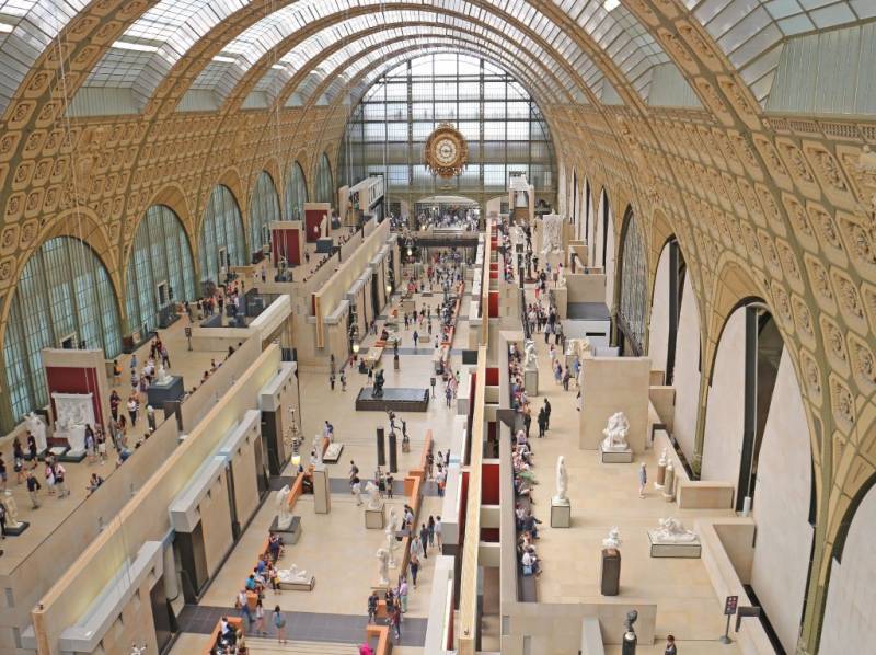 Louvre & Orsay Museums Private Guided Tour with Timed Entry Tickets