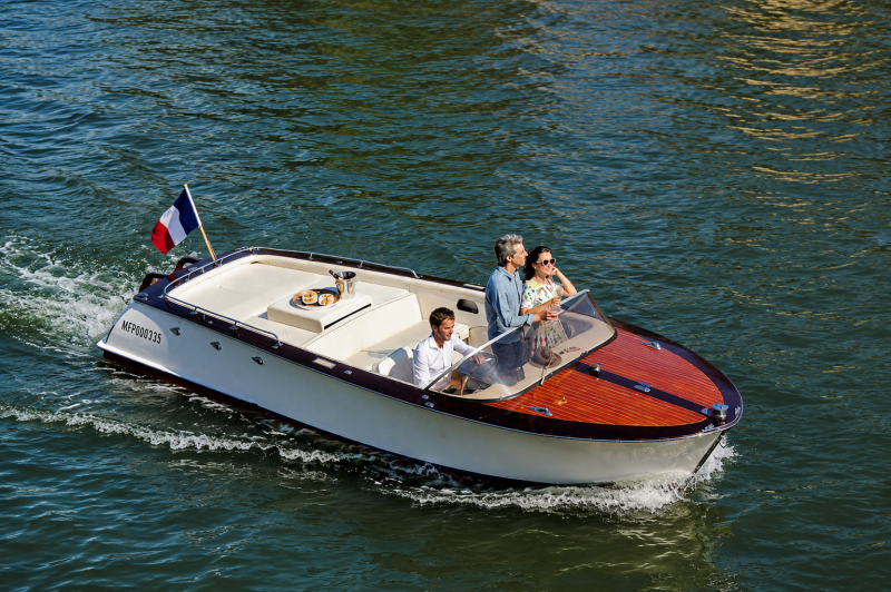 Paris Seine River Luxury Private Cruise