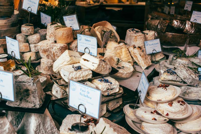 different varieties of cheese in France