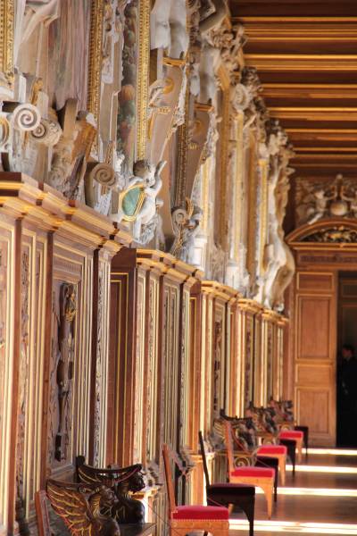 hall interior of Fontainebleau Castle
