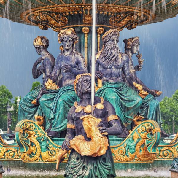 Place de la Concorde Fountain detail during a Full Day Private Panoramic Tour in Paris by Deluxe France