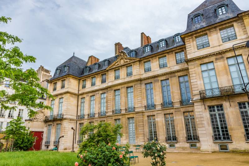 Saint Germain Private Guided Walking Tour