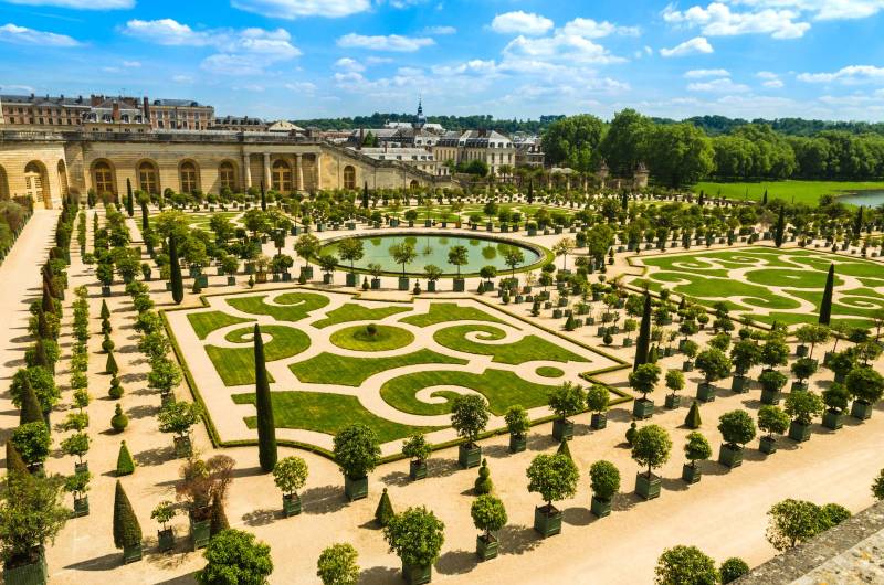 Versailles for Family with Golf Carts