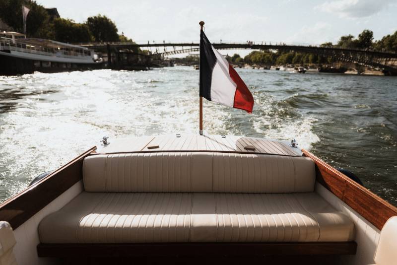 Private Elegant Seine Cruise