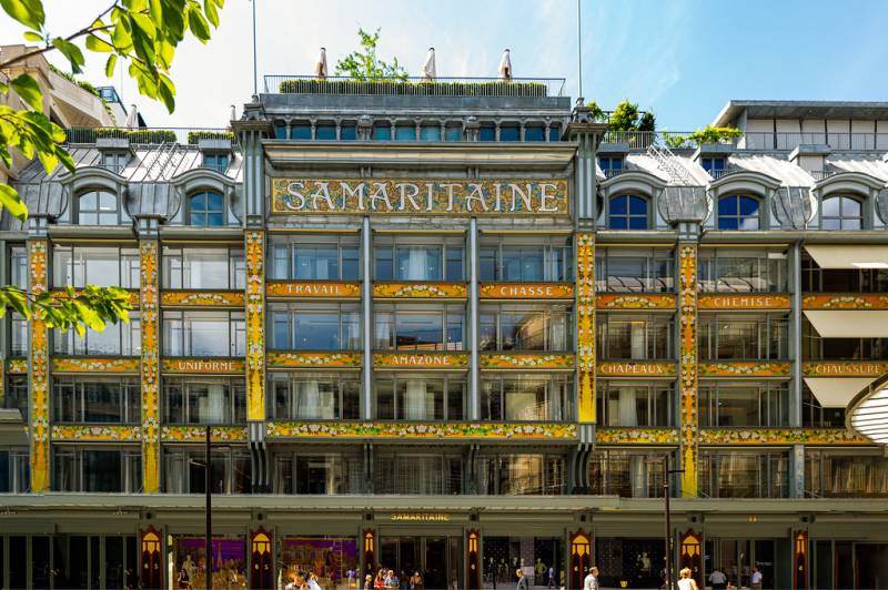 Facade of La Samaritaine