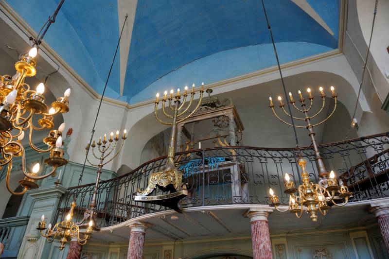 Jewish Heritage in Avignon & Luberon Full Day Private Guided Tour