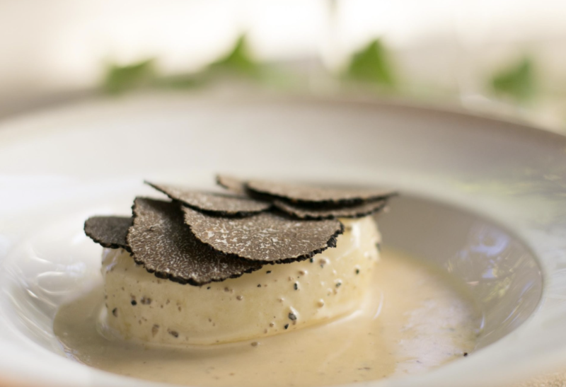 Private Helicopter Panoramic Tour & Gastronomic Lunch in Gordes