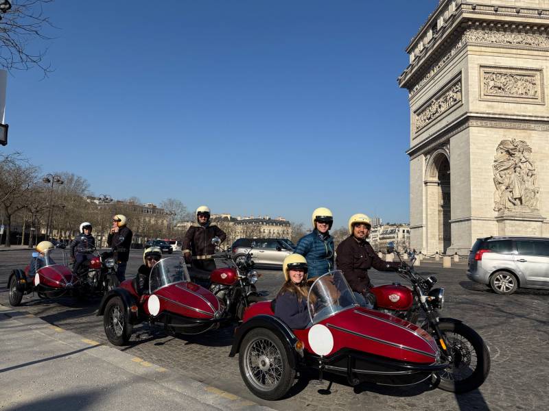 Legendary Paris Tour in a Vintage Sidecar