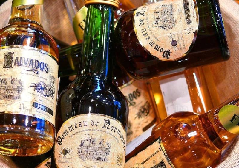 Calvados Tasting Experience in Normandy