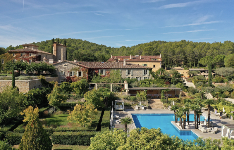 Private Helicopter Panoramic Tour & Wine Experience at Château de Berne