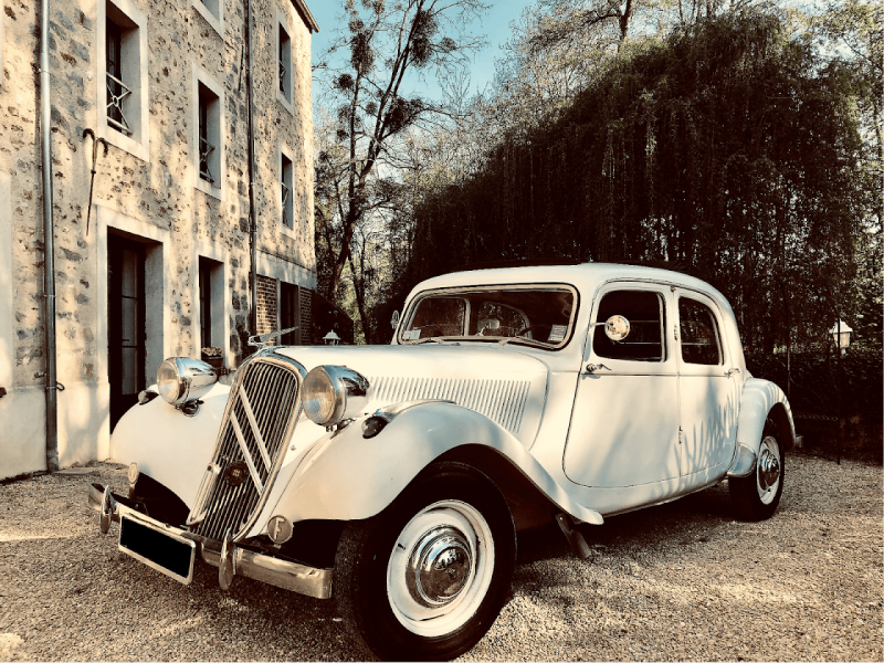 Citroën Traction in Paris