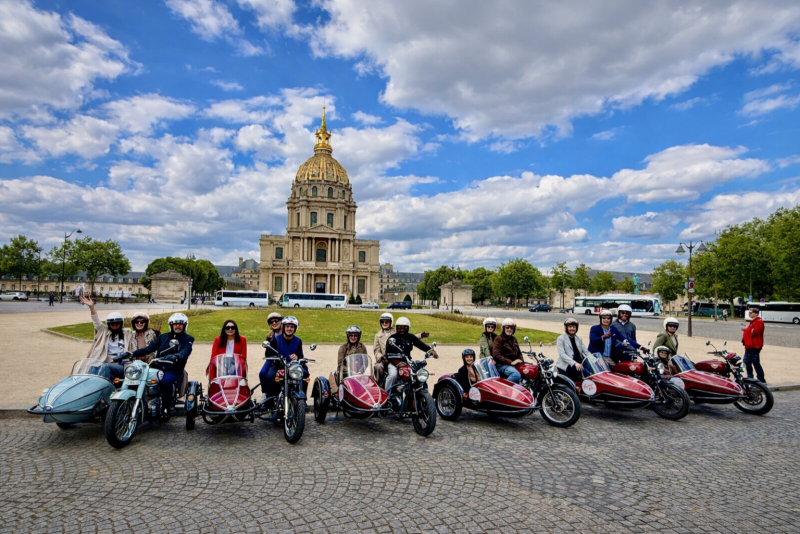 Discover Paris in a Vintage Sidecar