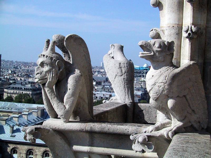 VIP Notre-Dame Towers Outside Opening Hours