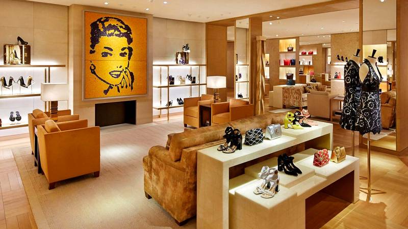 History of the Fashion Houses Private Walking Tour