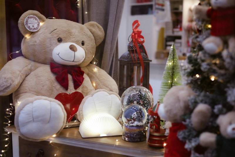 Paris Christmas Toy Stores Tour