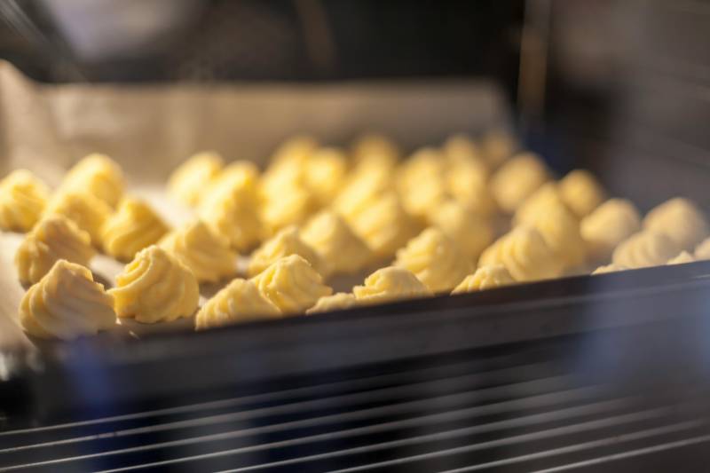 Chocolate Eclairs & Choux Pastry Class