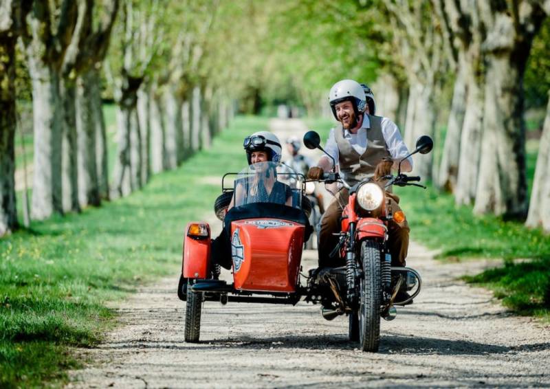 Sidecar Tour through the landscapes of Normandy