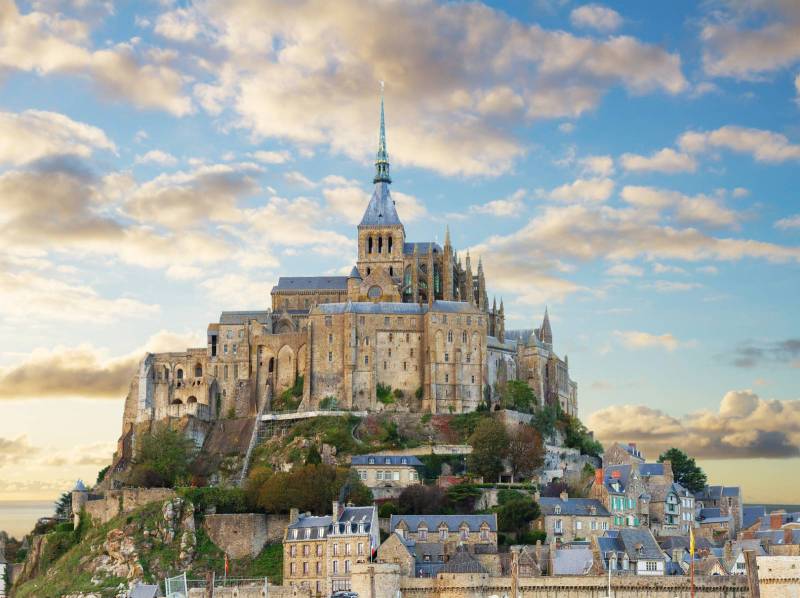 Mont Saint Michel Private Guided Walking Tour