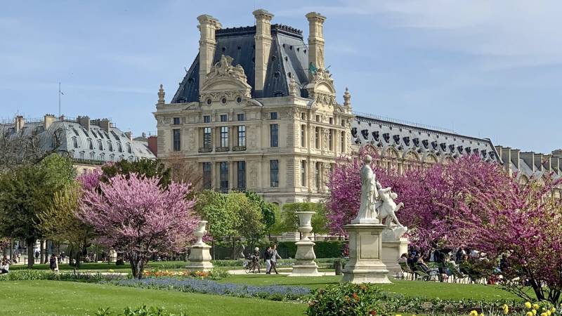 Gardens of Paris Private Walking Tour: Tuileries, Luxembourg & Square du Vert Galant