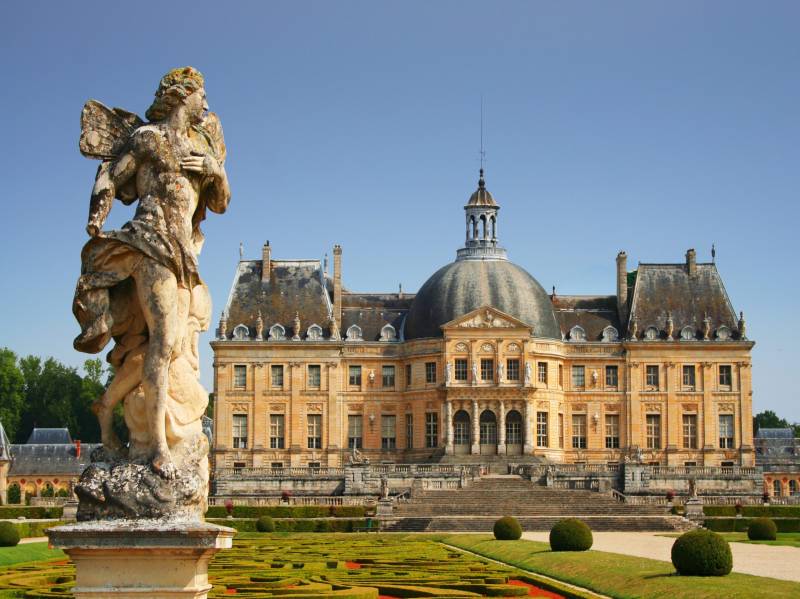 Fontainebleau & Vaux le Vicomte Private Tour from Paris